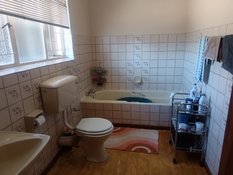 4 Bedroom Property for Sale in Royldene Northern Cape